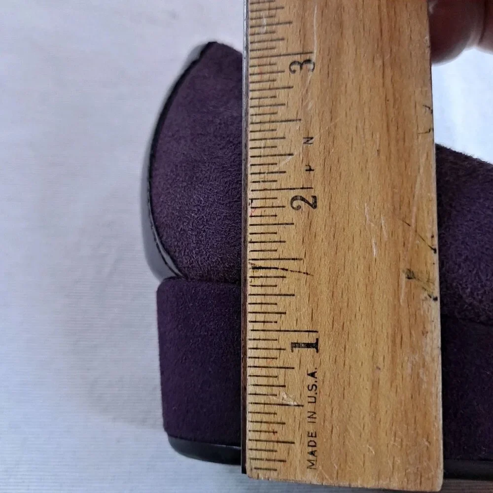 Easy Spirit Segracey Wedges Women's Size 9.5M Purple Suede Cap Toe